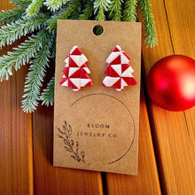 Load image into Gallery viewer, Quilt Christmas Tree studs

